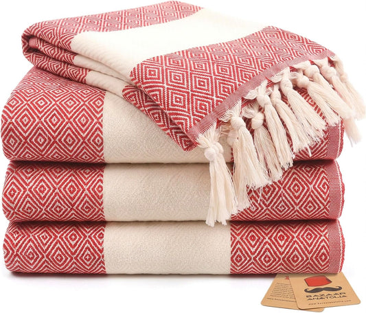 Set of four red diamond Turkish cotton hand towels