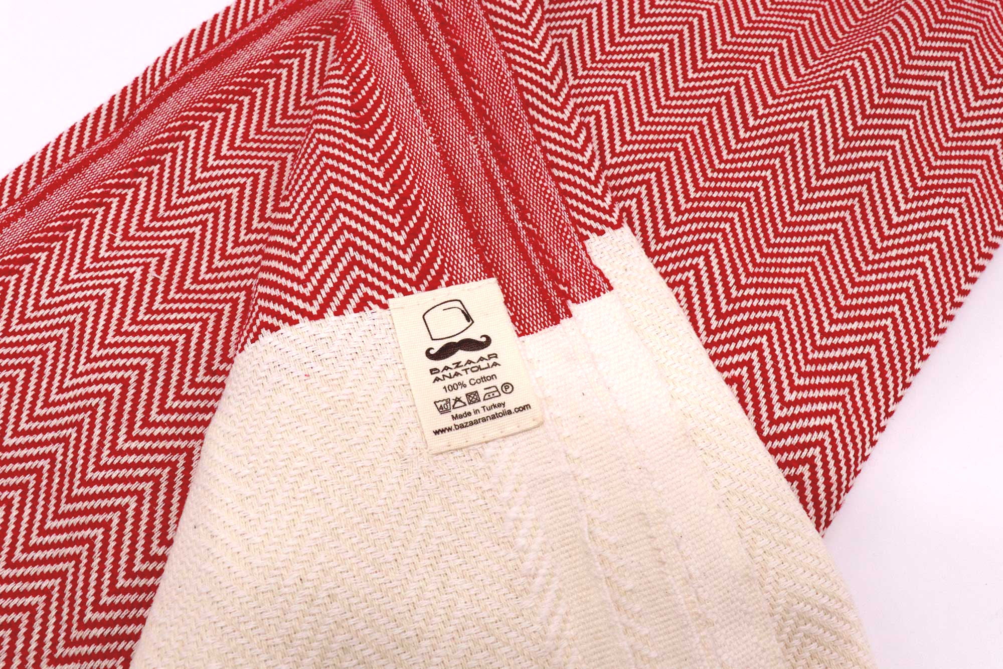 https://bazaaranatolia.com/cdn/shop/products/Herringbone-Turkish-Towel-red-4.jpg?v=1569050645